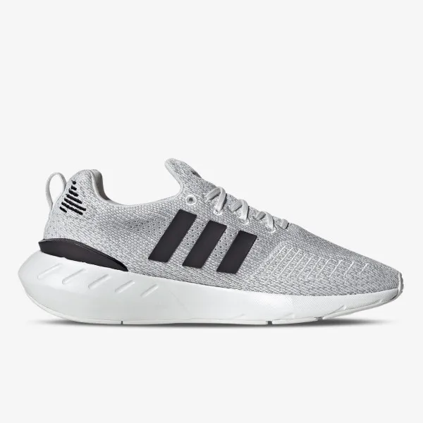 adidas SWIFT RUN 22 W 