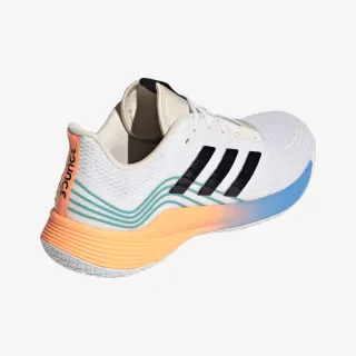 adidas Novaflight Primegreen M 