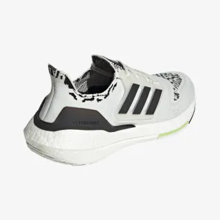 adidas ULTRABOOST 22