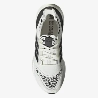 adidas ULTRABOOST 22