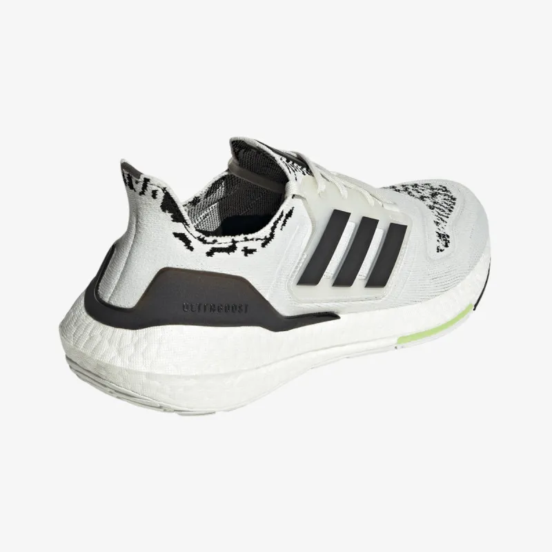 adidas ULTRABOOST 22