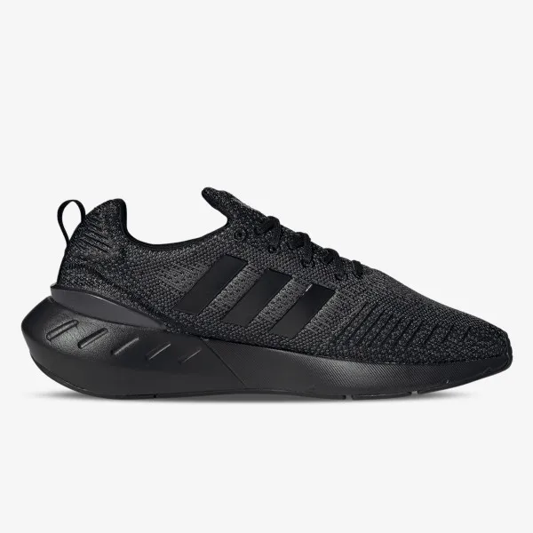 adidas SWIFT RUN 22