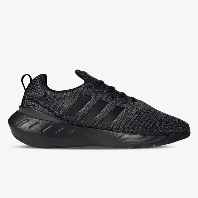 adidas SWIFT RUN 22