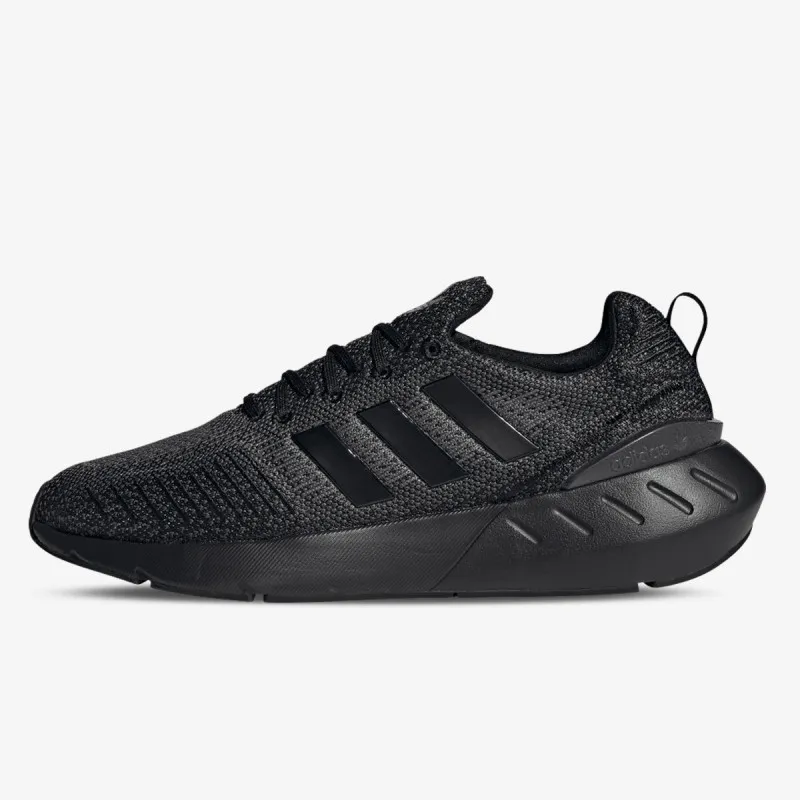 adidas SWIFT RUN 22