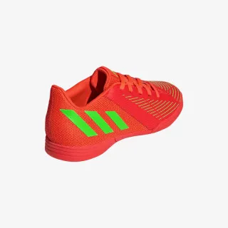 adidas PREDATOR EDGE.4 IN SALA 