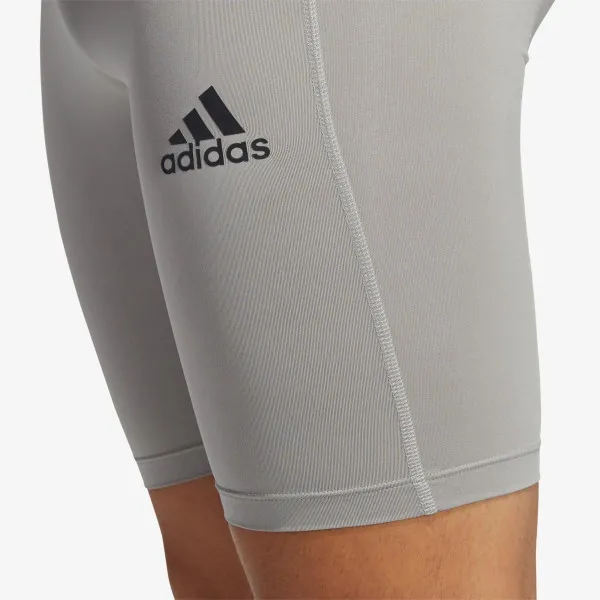 adidas Tajice TECHFIT SHORT 