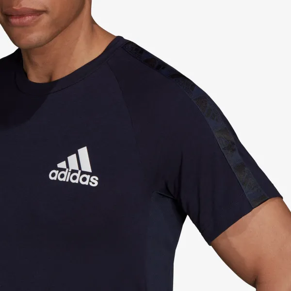 adidas T-shirt DESIGNED 2 MOVE 