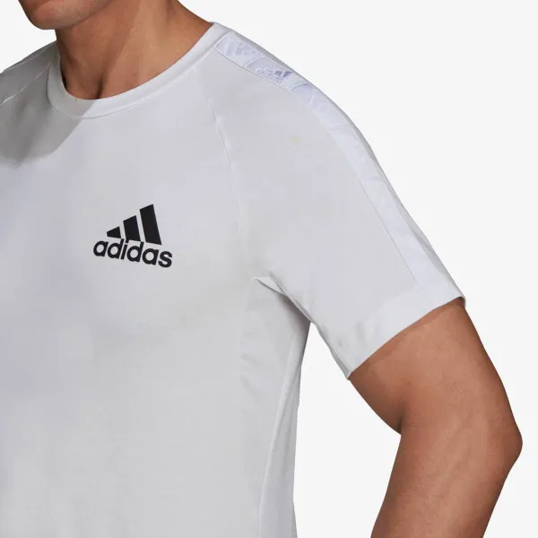 adidas T-shirt DESIGNED TO MOVE MOTION 