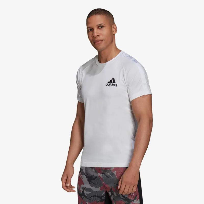 adidas DESIGNED TO MOVE MOTION 