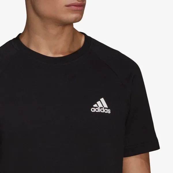 adidas T-shirt DESIGNED 4 GAMEDAY 