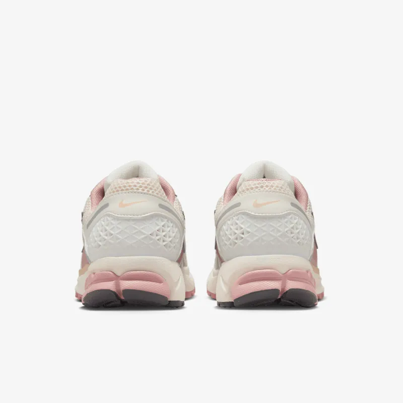 Nike Vomero 5 