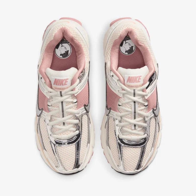 Nike Vomero 5 