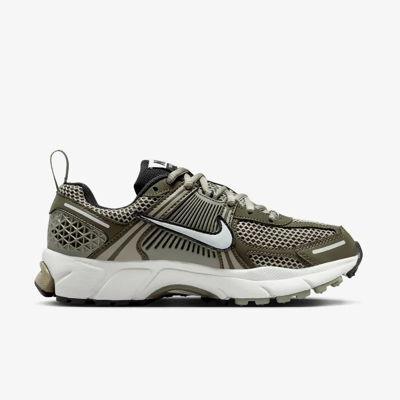 Nike VOMERO 5 BG 