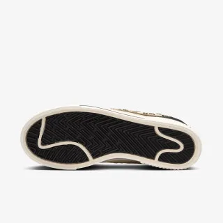 Nike WMNS COURT LEGACY LIFT GFX 
