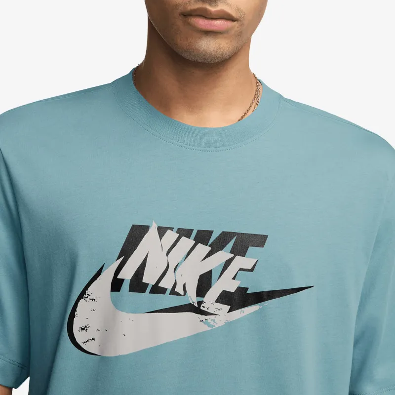 Nike Sportswear 