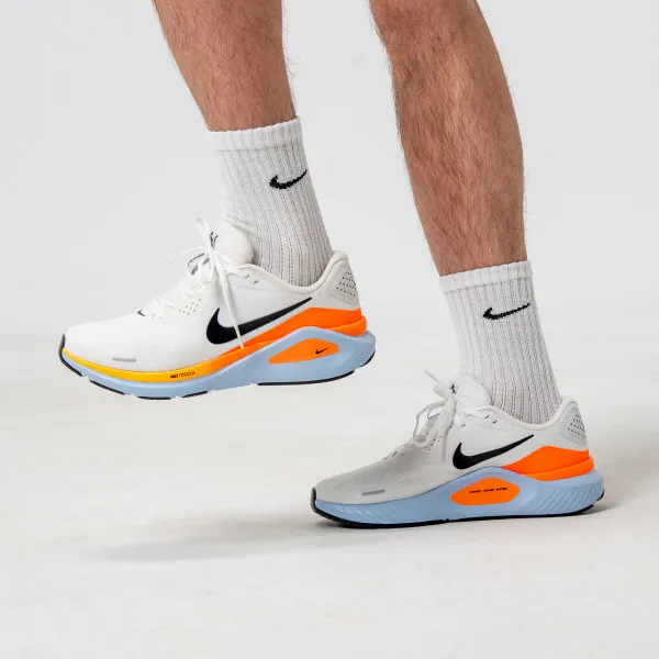 Nike Structure 26 