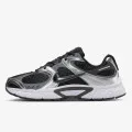 Nike NIKE V5 RNR 