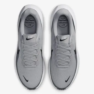 Nike NIKE REVOLUTION 8 