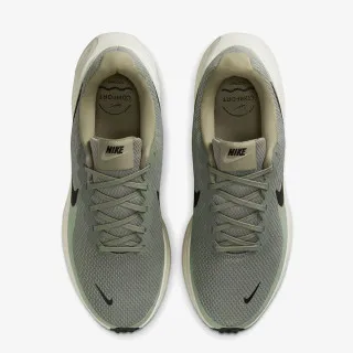 Nike NIKE REVOLUTION 8 