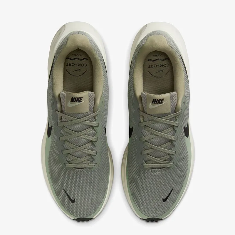 Nike NIKE REVOLUTION 8 