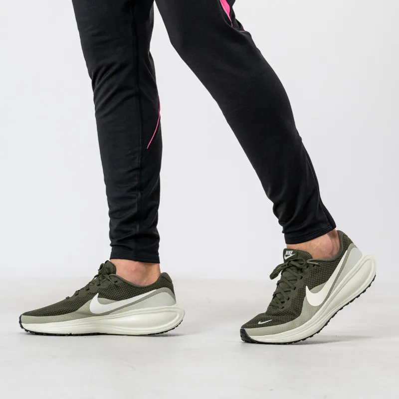 Nike NIKE REVOLUTION 8 