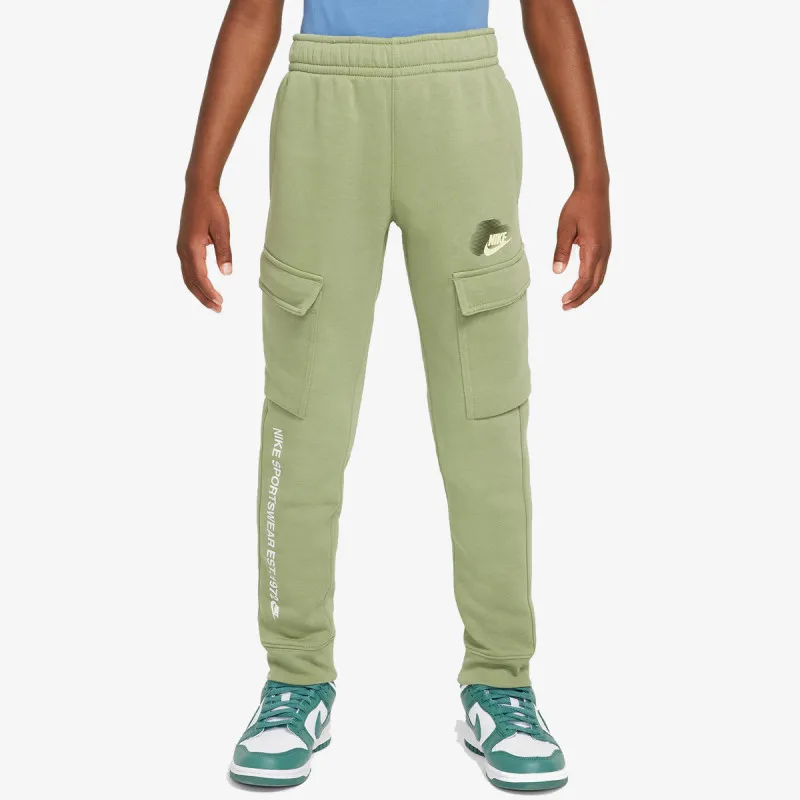 Nike Sportswear Standard Issue 