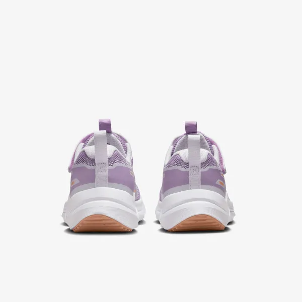 Nike Cosmic Runner 
