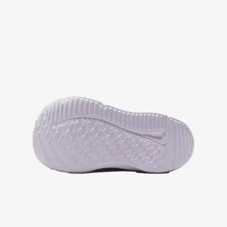 Nike Cosmic Runner 