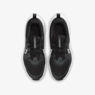 Nike Cosmic Runner 