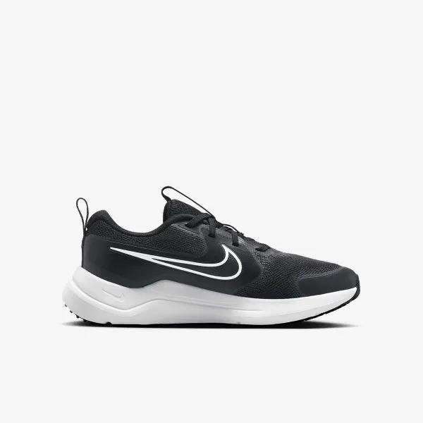 Nike Cosmic Runner 