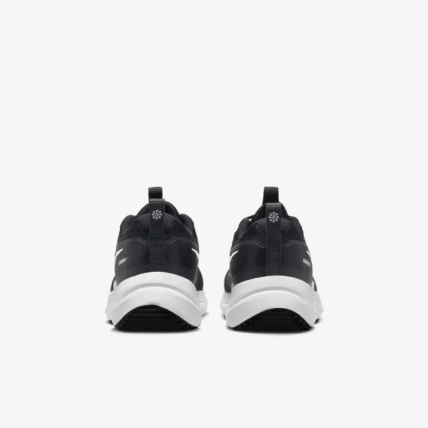 Nike Cosmic Runner 