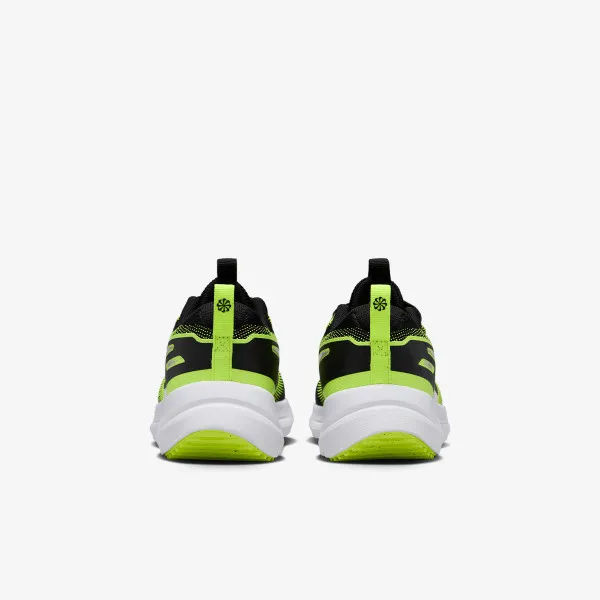 Nike Cosmic Runner 