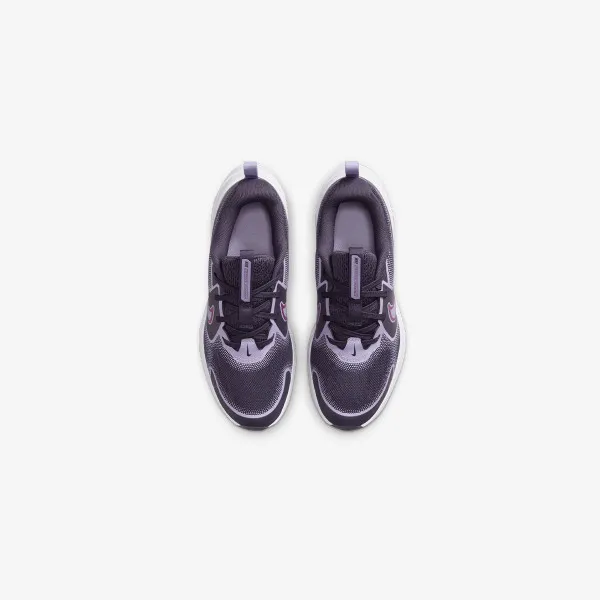Nike Cosmic Runner 