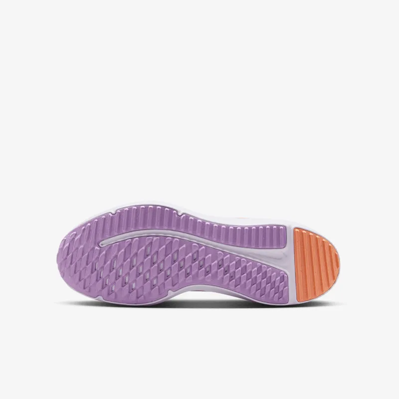 Nike Cosmic Runner 