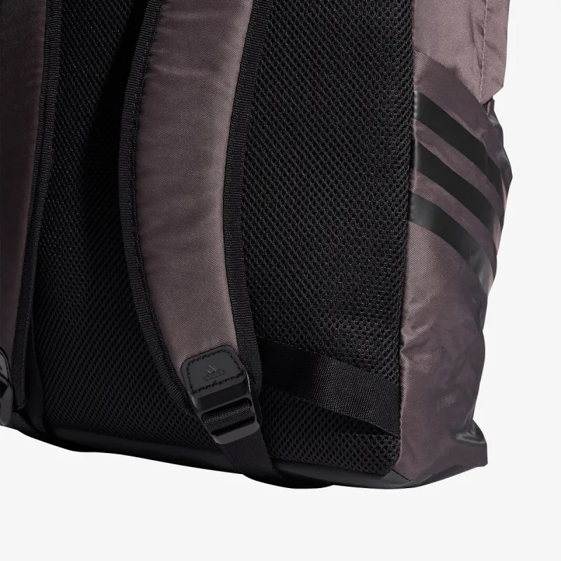 adidas Classic 