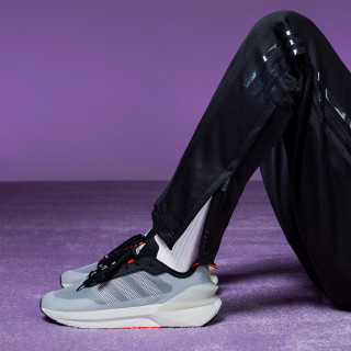 adidas TENISICE AVRYN 