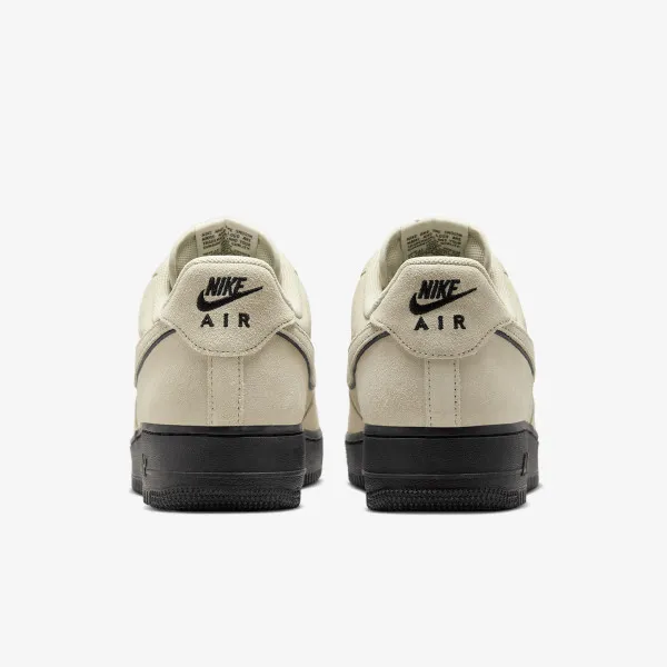 Nike AIR FORCE 1 '07 LV8 