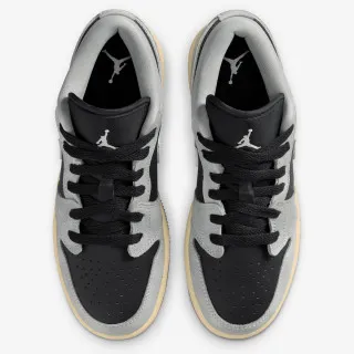 Nike AIR JORDAN 1 LOW SE BG 