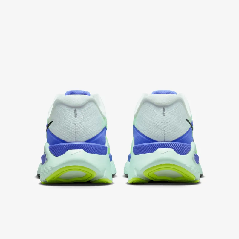 Nike Structure Plus 