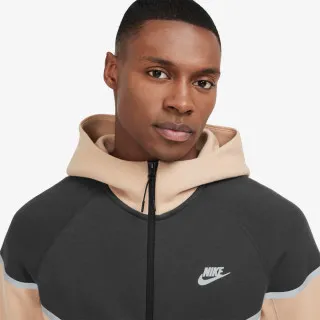 Nike Tech Windrunner 