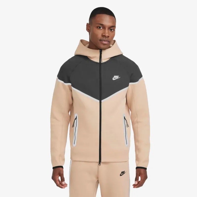 Nike Tech Windrunner 