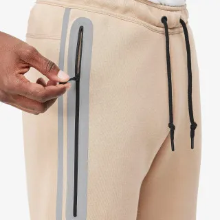 Nike Tech 