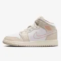 Jordan AIR JORDAN 1 MID SE UNI2 BG 
