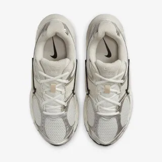 Nike W NIKE V5 RNR 