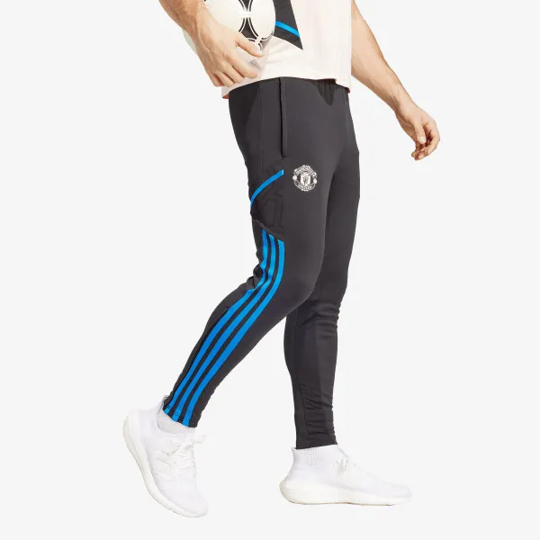 adidas HLAČE Manchester United Condivo 22 