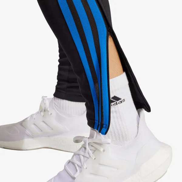 adidas HLAČE Manchester United Condivo 22 