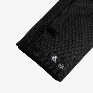 adidas LInear 