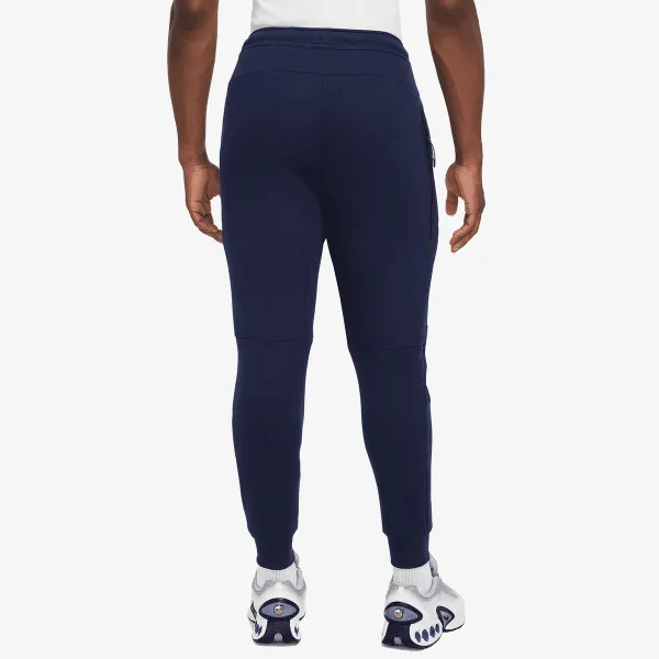 Nike Tech 