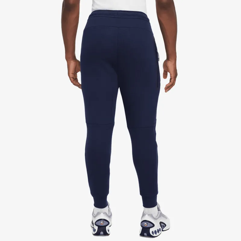 Nike Tech 