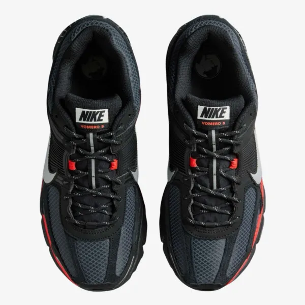 Nike Zoom Vomero 5 